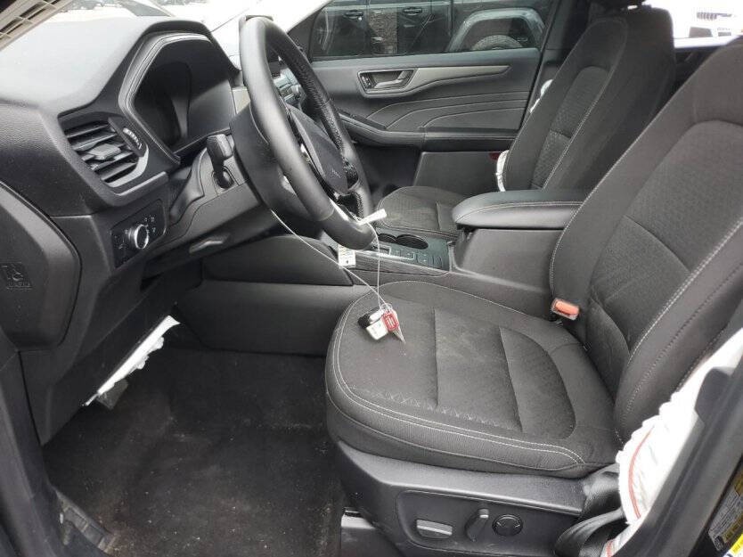 2024 Ford Escape Image 5