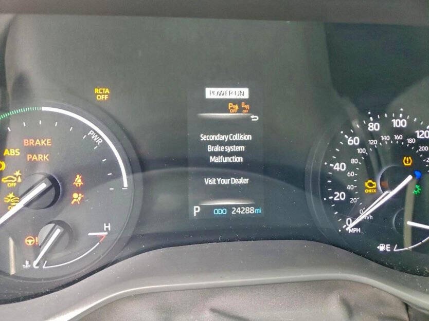 2023 Toyota Sienna Image 8