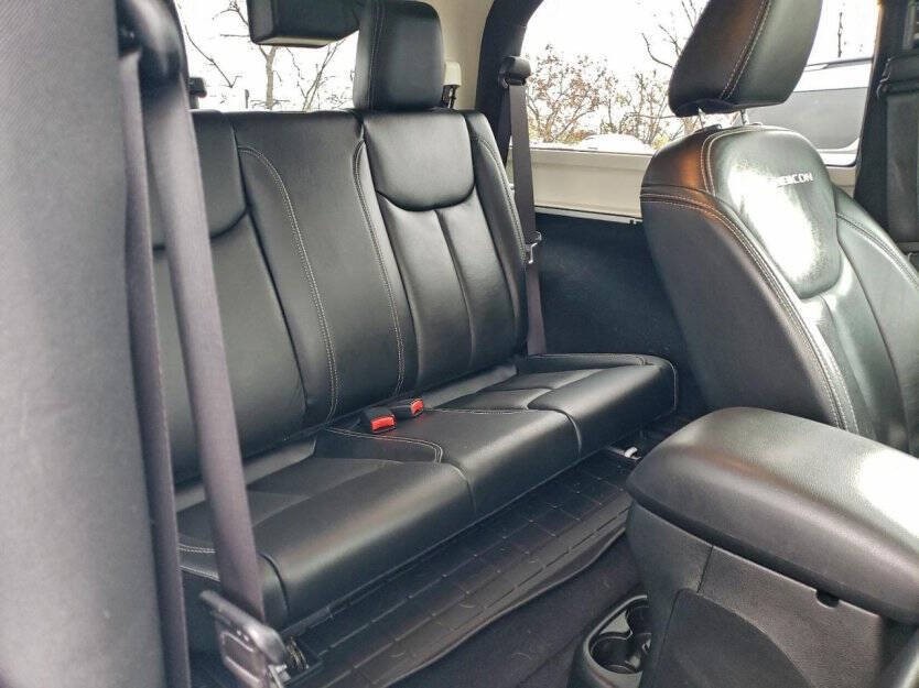 2017 Jeep Wrangler Image 7