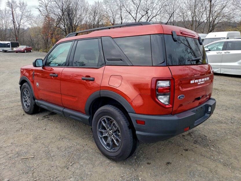 2024 Ford Bronco Image 3