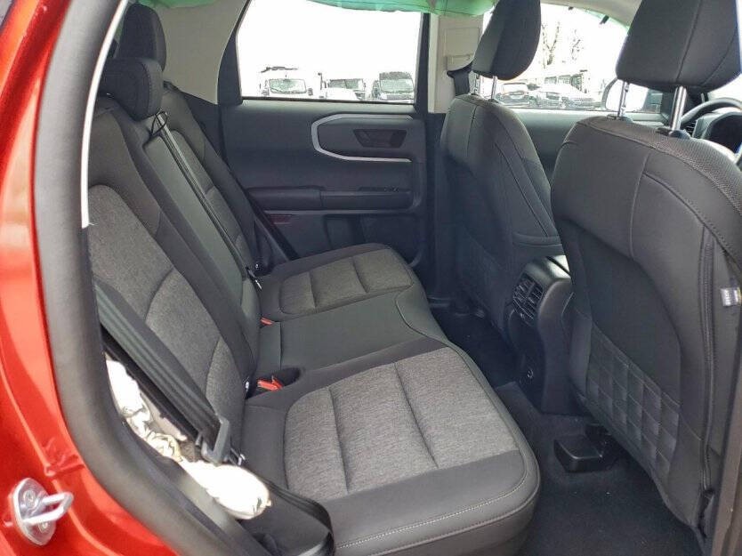 2024 Ford Bronco Image 6