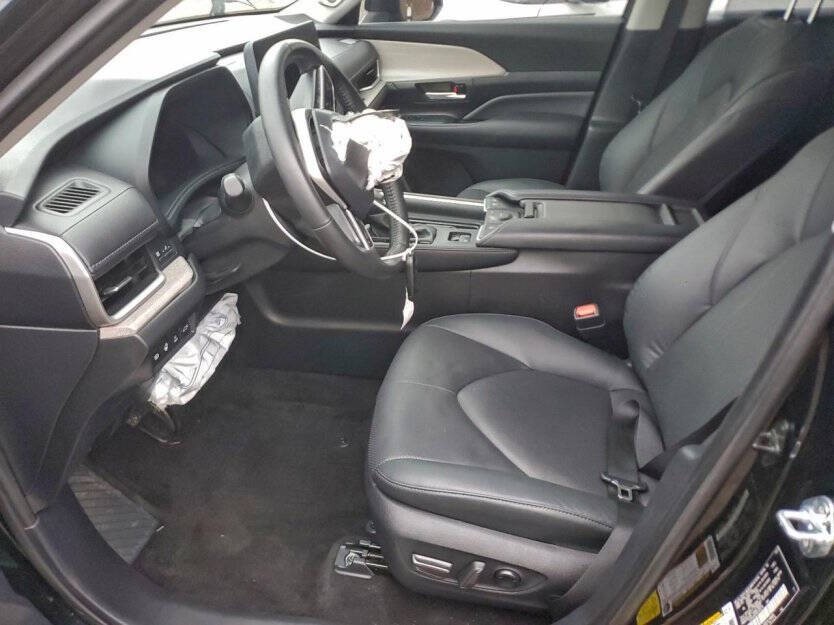 2024 Toyota Highlander Image 6