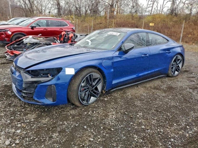 2024 Audi RS e-tron GT Image 3