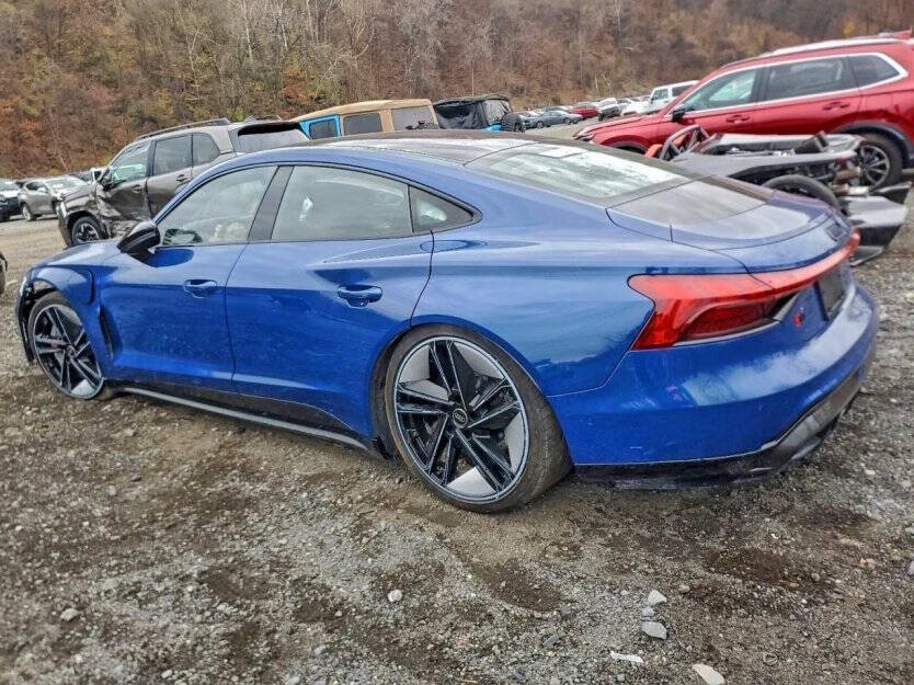 2024 Audi RS e-tron GT Image 4