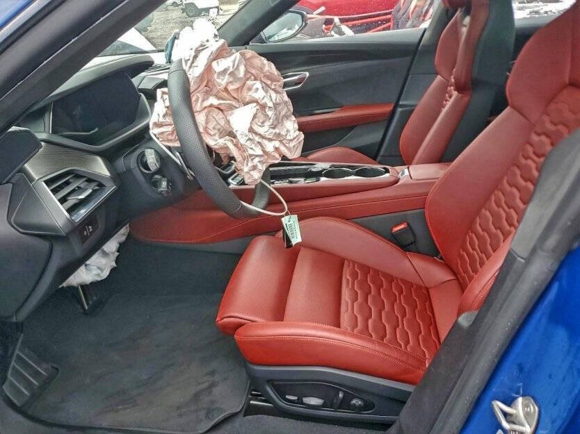 2024 Audi RS e-tron GT Image 6