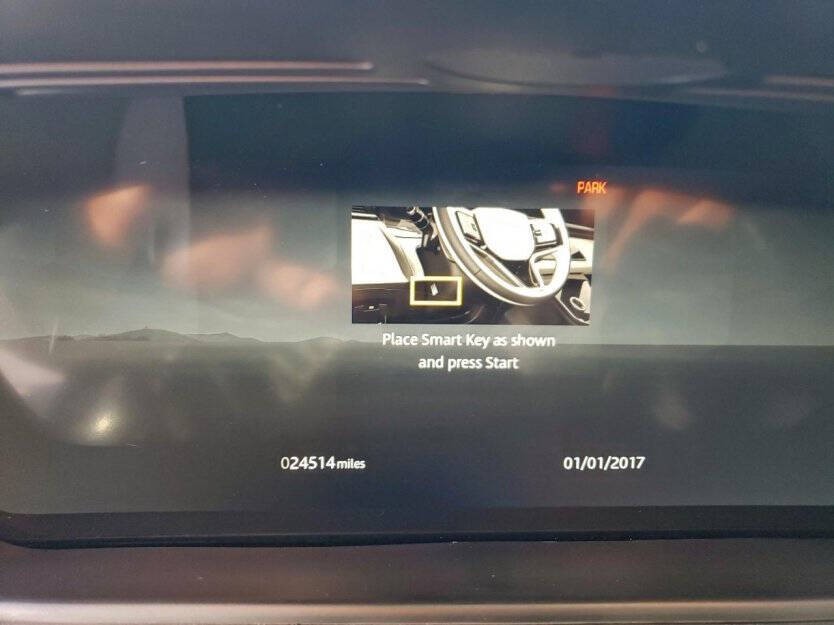 2025 Land Rover Range Rover Image 8