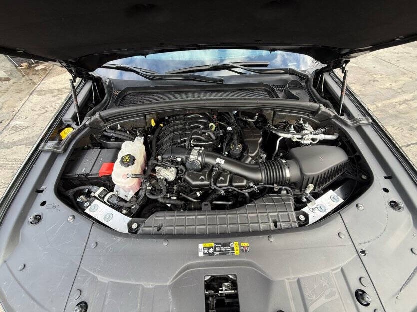 2023 Jeep Grand Cherokee Image 9