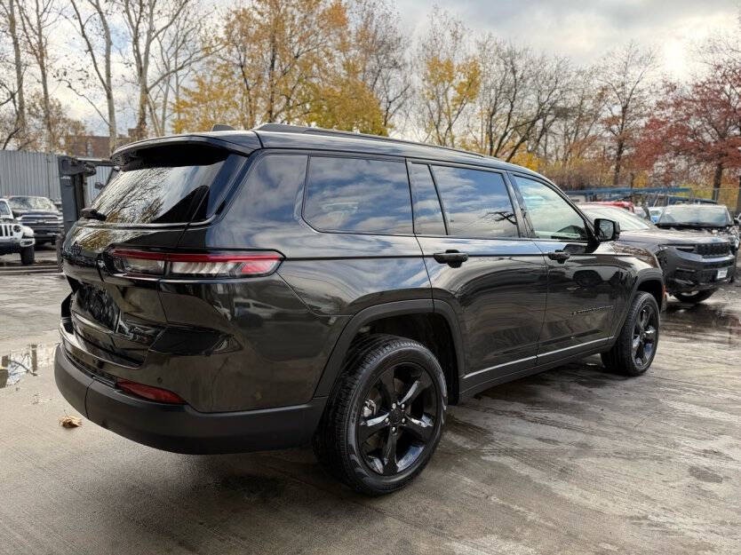 2023 Jeep Grand Cherokee Image 4