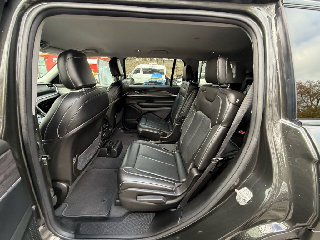 2023 Jeep Grand Cherokee Image 7