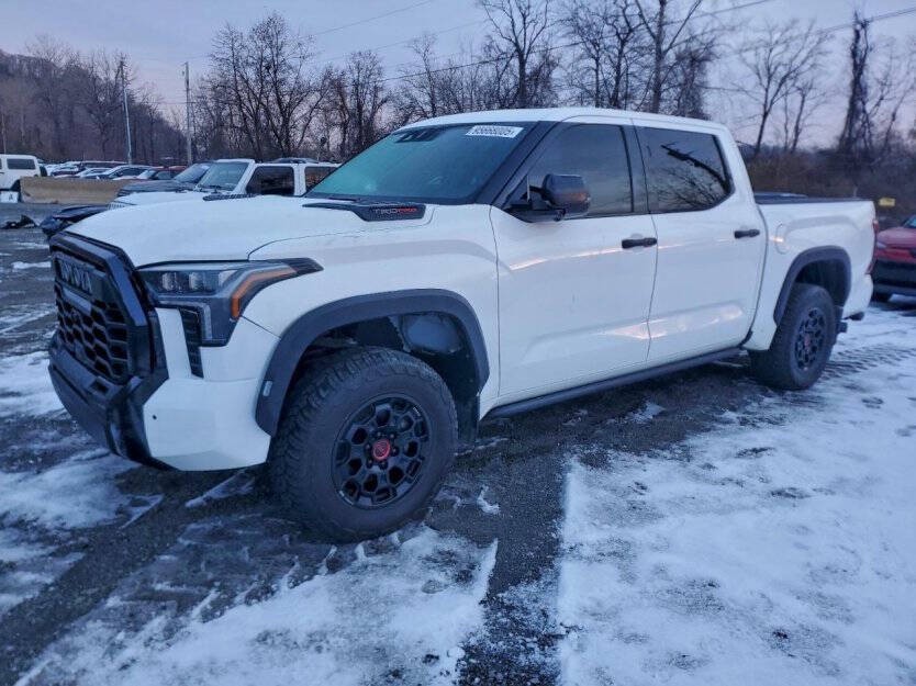 2022 Toyota Tundra Image 3