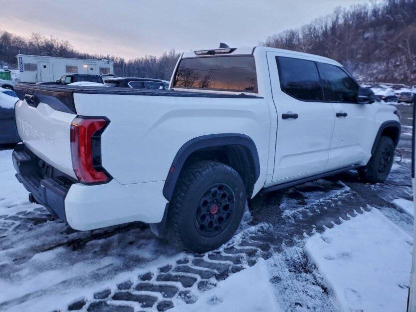 2022 Toyota Tundra Image 5