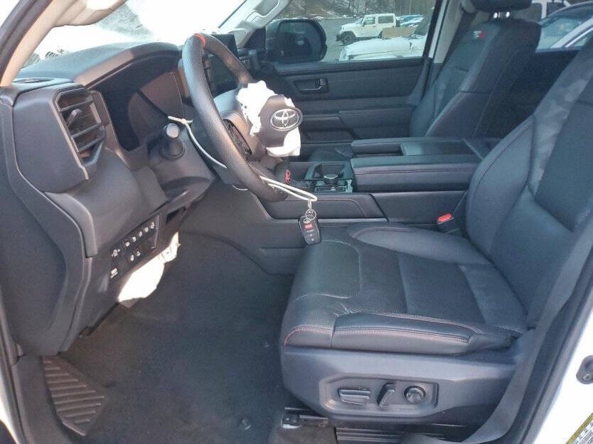 2022 Toyota Tundra Image 6