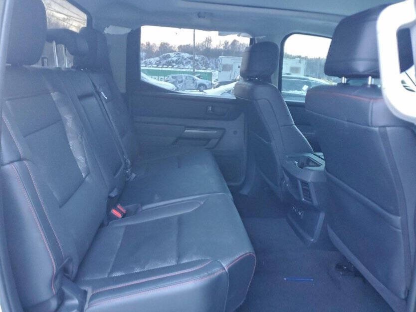 2022 Toyota Tundra Image 7