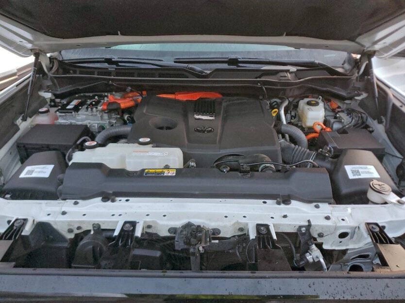 2022 Toyota Tundra Image 9