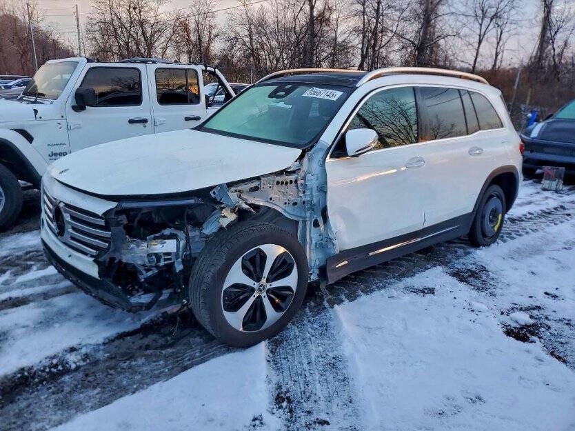 2025 Mercedes-Benz GLB Image 3