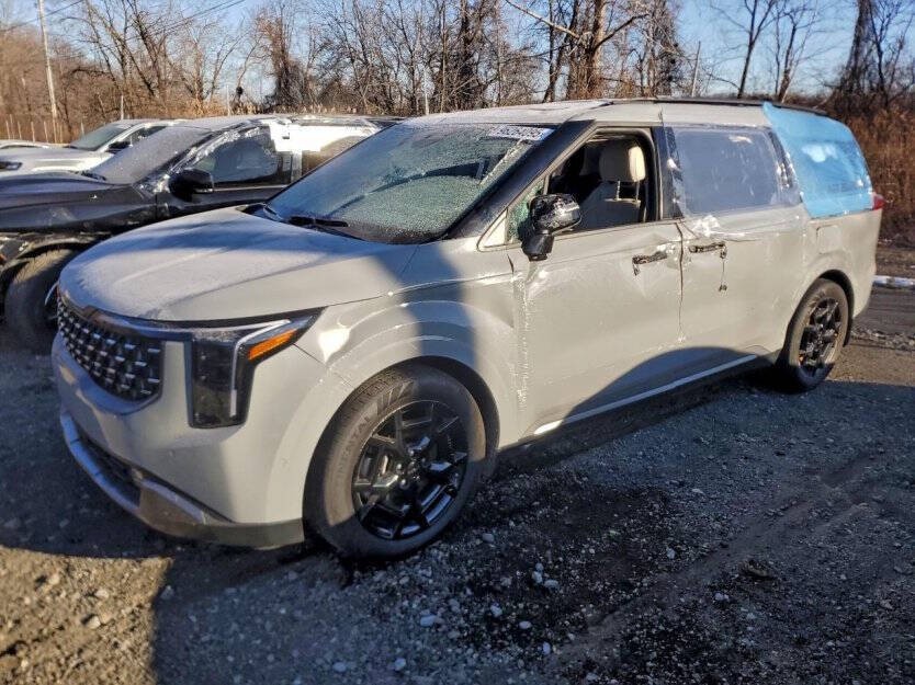 2025 Kia Carnival Hybrid Image 2