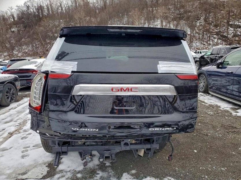 2024 GMC Yukon Image 4