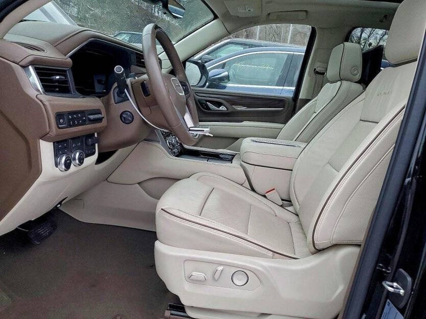 2024 GMC Yukon Image 6