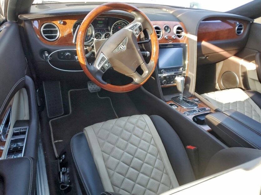 2016 Bentley Continental Image 7