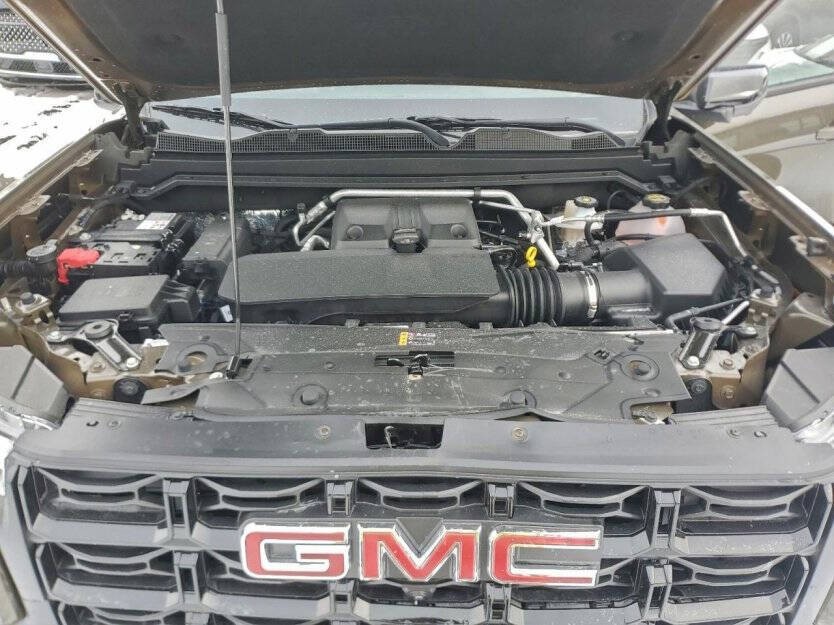 2025 GMC Canyon Image 9