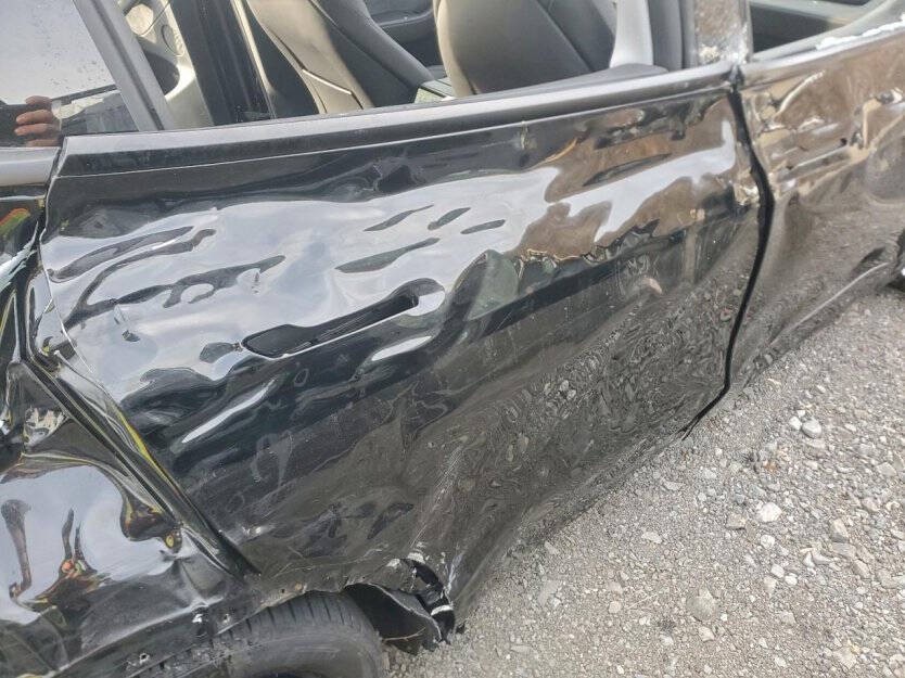 2026 Tesla Model Y Image 6