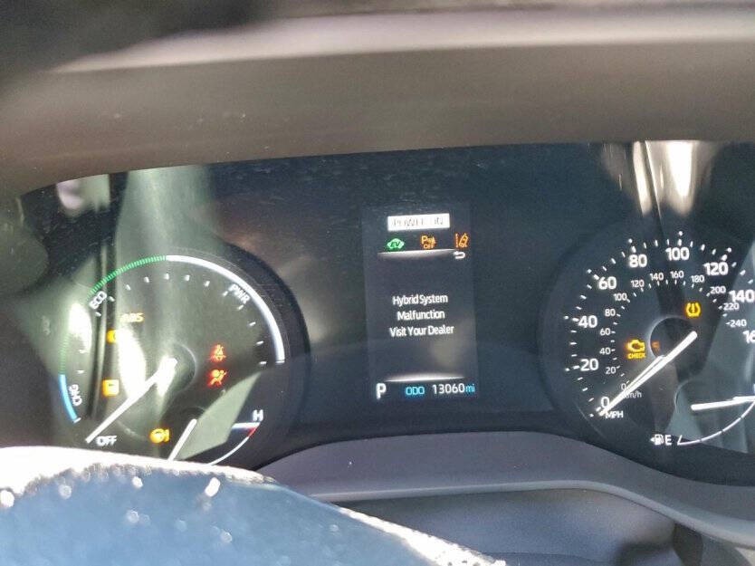 2024 Toyota Sienna Image 8