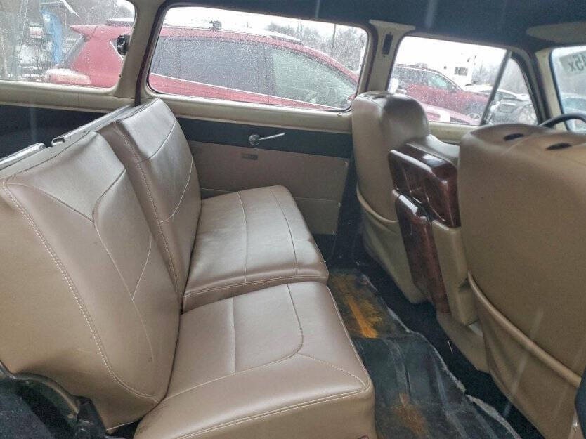 1952 Ford Ranch Wagon Image 9