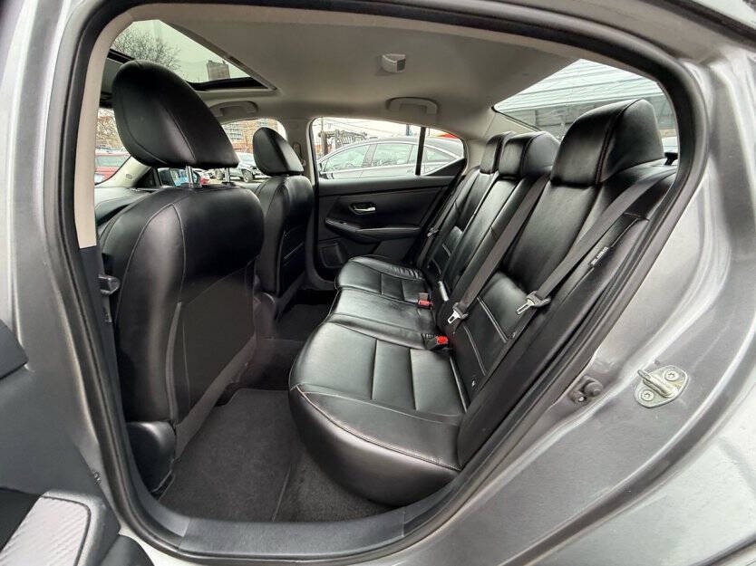 2022 Nissan Sentra Image 7