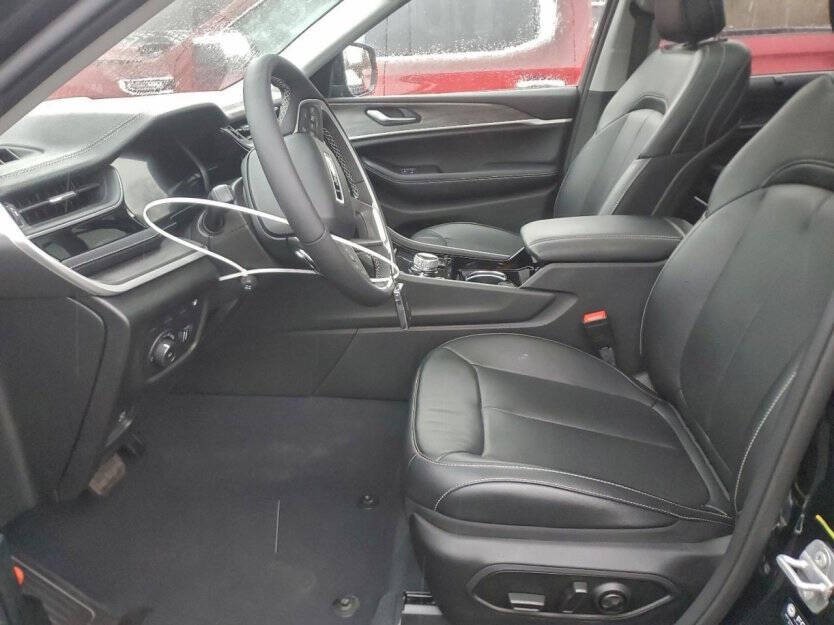 2023 Jeep Grand Cherokee Image 5