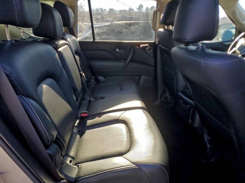 2023 INFINITI QX80 Image 9