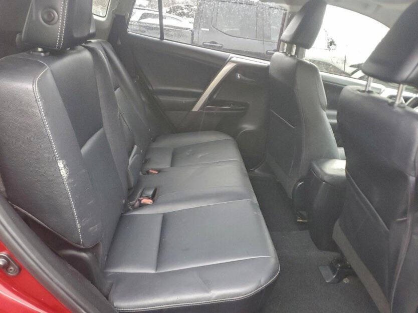 2018 Toyota Rav4 Image 9