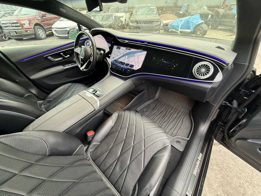 2023 Mercedes-Benz EQS Image 6