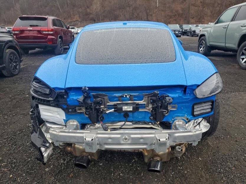 2024 Porsche Cayman Image 4