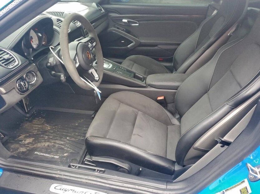 2024 Porsche Cayman Image 6