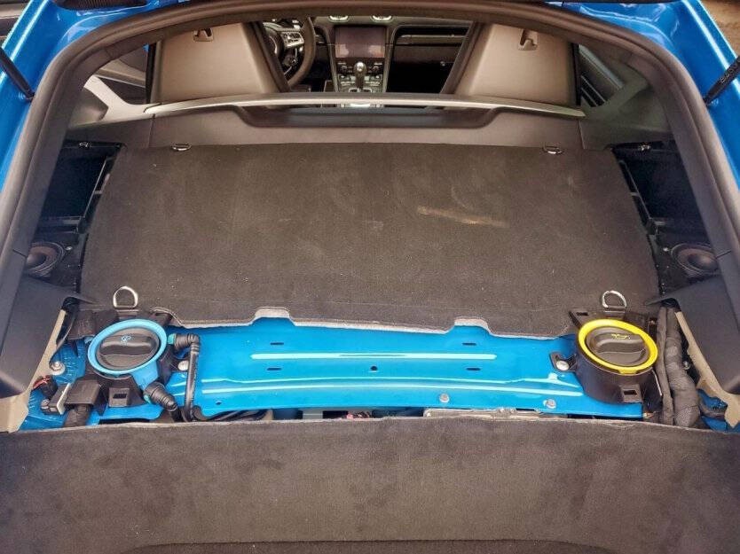 2024 Porsche Cayman Image 9