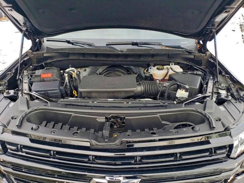 2023 Chevrolet Suburban Image 9