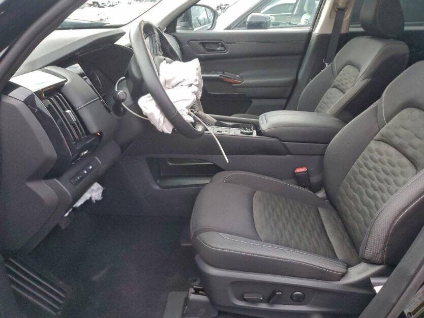 2025 Nissan Pathfinder Image 6