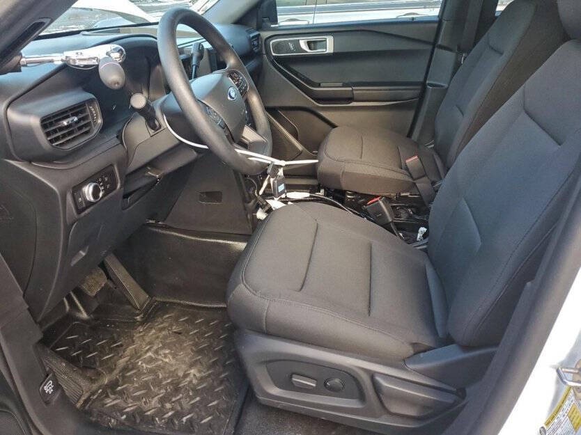 2023 Ford Explorer Image 6