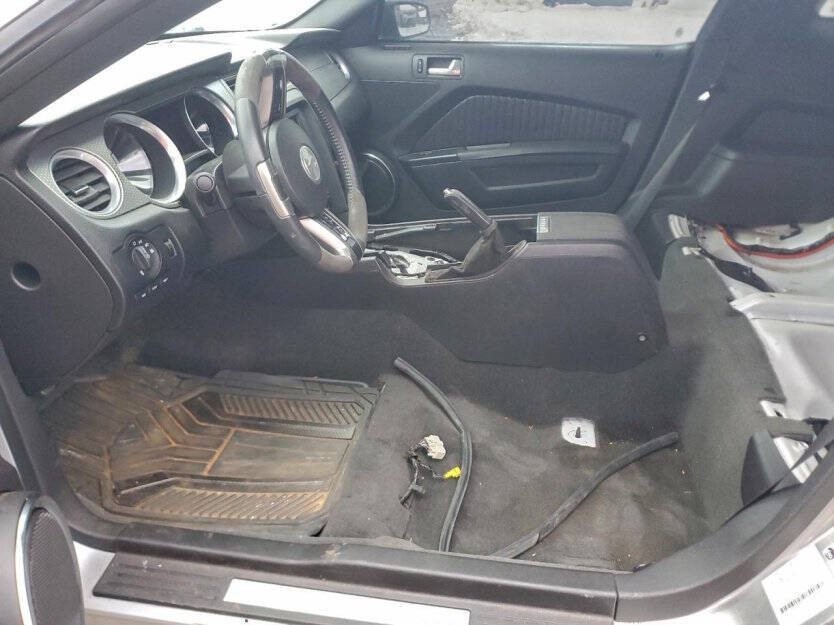 2012 Ford Mustang Image 6