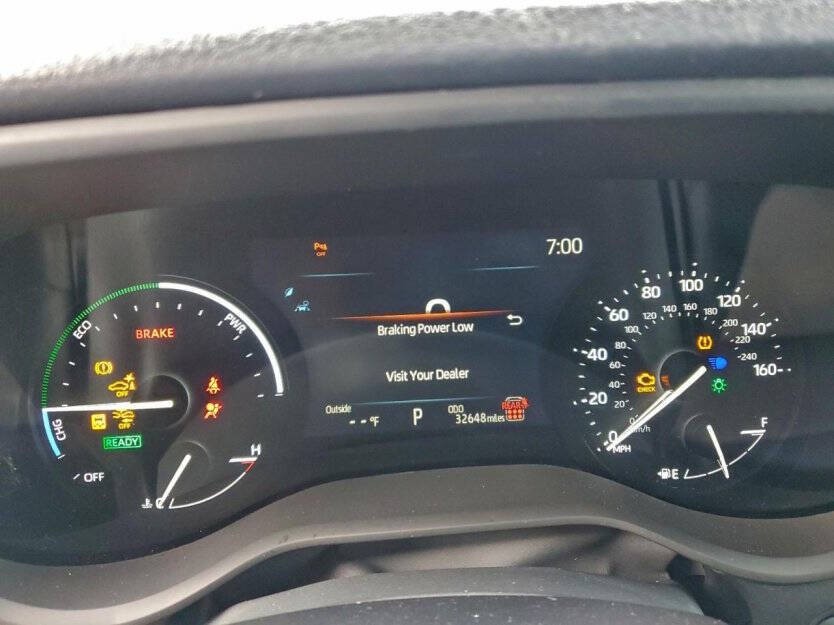 2025 Toyota Sienna Image 8