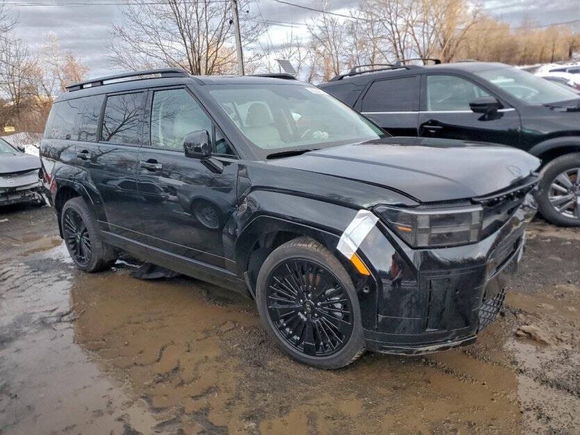 2025 Hyundai Santa Fe Image 1