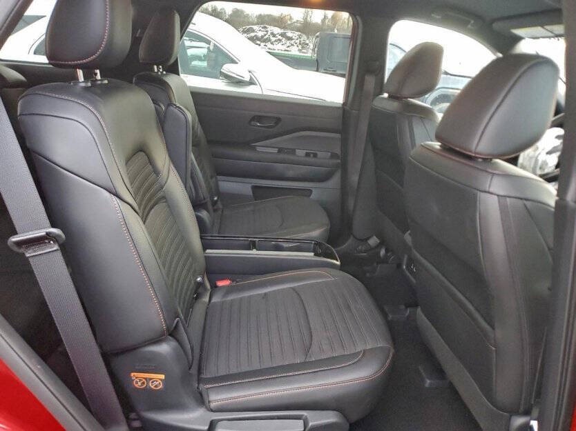 2024 Nissan Pathfinder Image 9