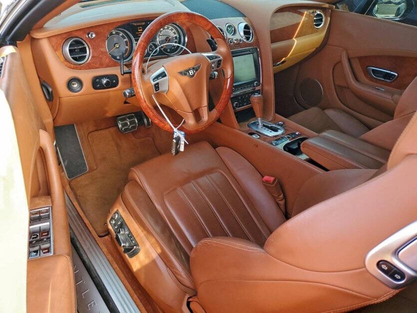 2014 Bentley Continental Image 6