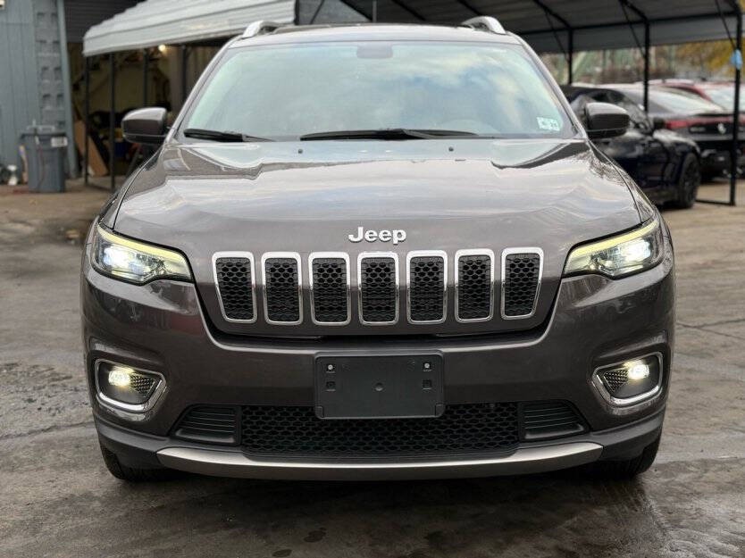 2019 Jeep Cherokee Image 2