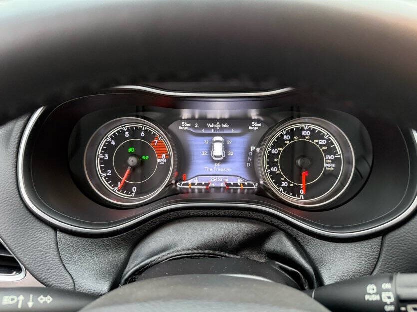 2019 Jeep Cherokee Image 8