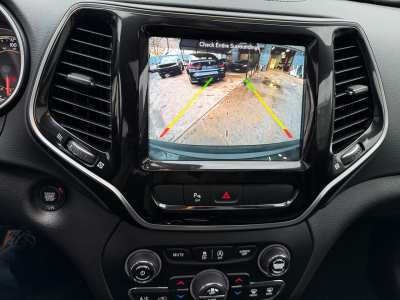 2019 Jeep Cherokee Image 9