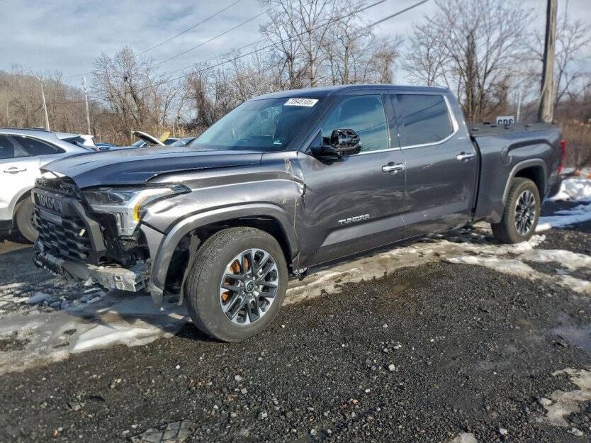2023 Toyota Tundra Image 3