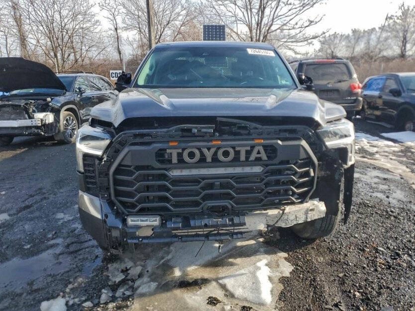 2023 Toyota Tundra Image 2