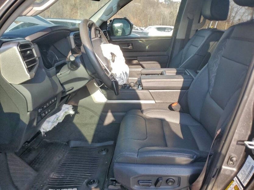 2023 Toyota Tundra Image 6