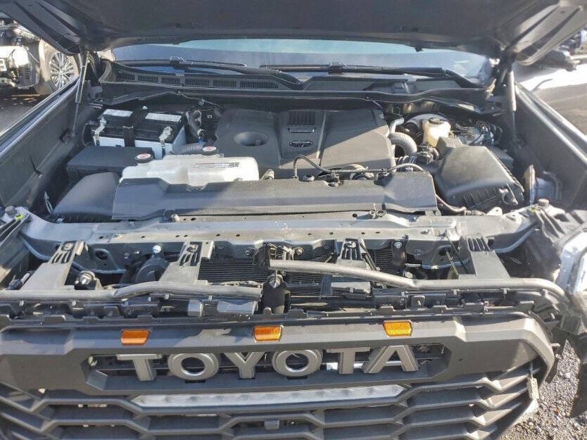 2023 Toyota Tundra Image 9